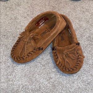 Kids Minnetonka moccasins